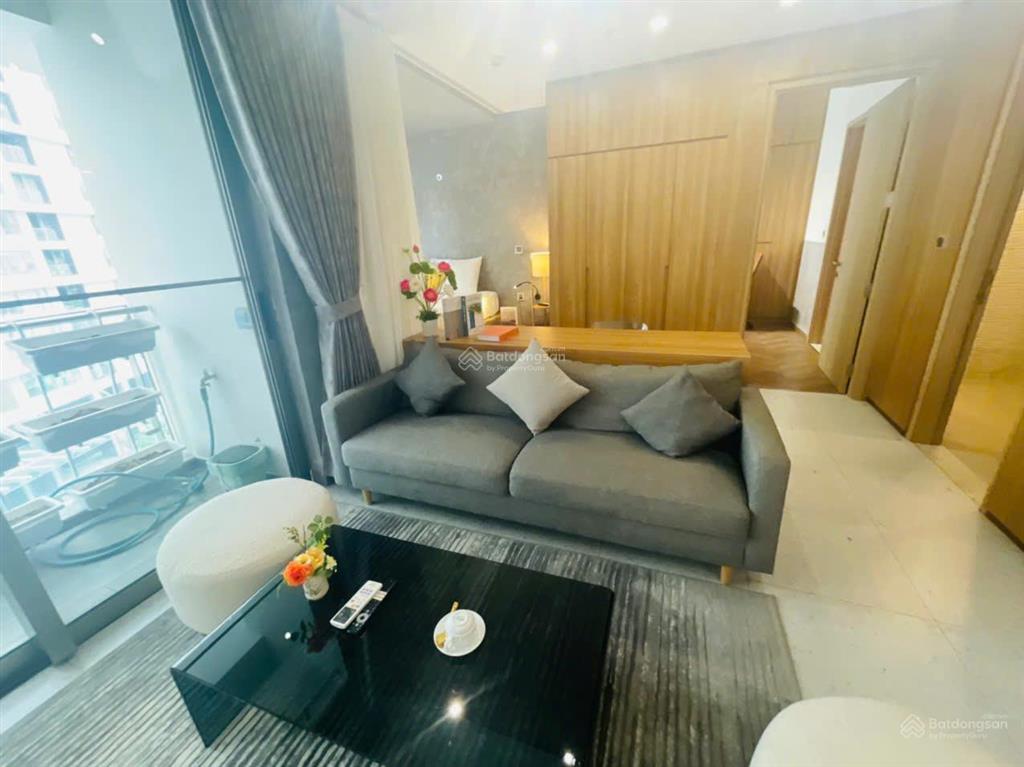 Cho thuê e5 m8 midtown 2pn 80m2  full nội thất  view hồ bơi  33tr/tháng