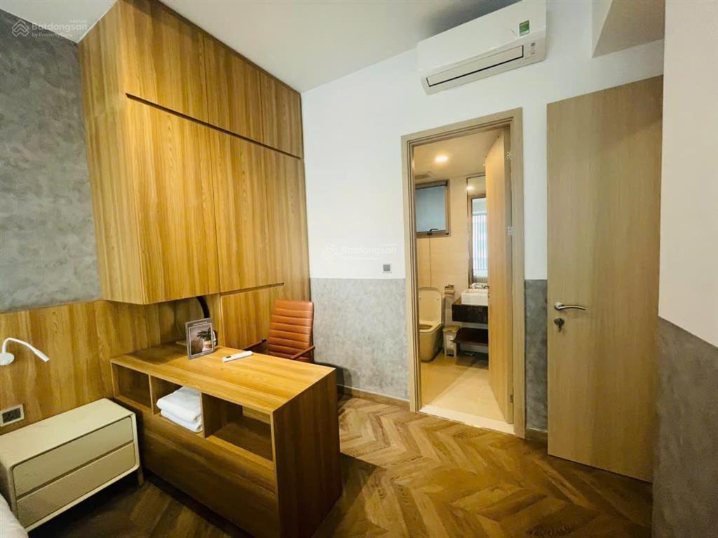 Cho thuê e5 m8 midtown 2pn 80m2  full nội thất  view hồ bơi  33tr/tháng