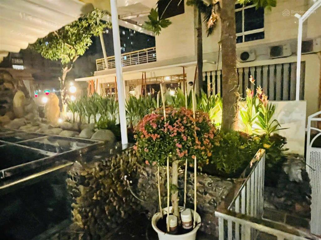 Grand house riverside biệt thự 500m2 view hồ bơi  5pn  sân vườn rộng  đẳng cấp riêng tư