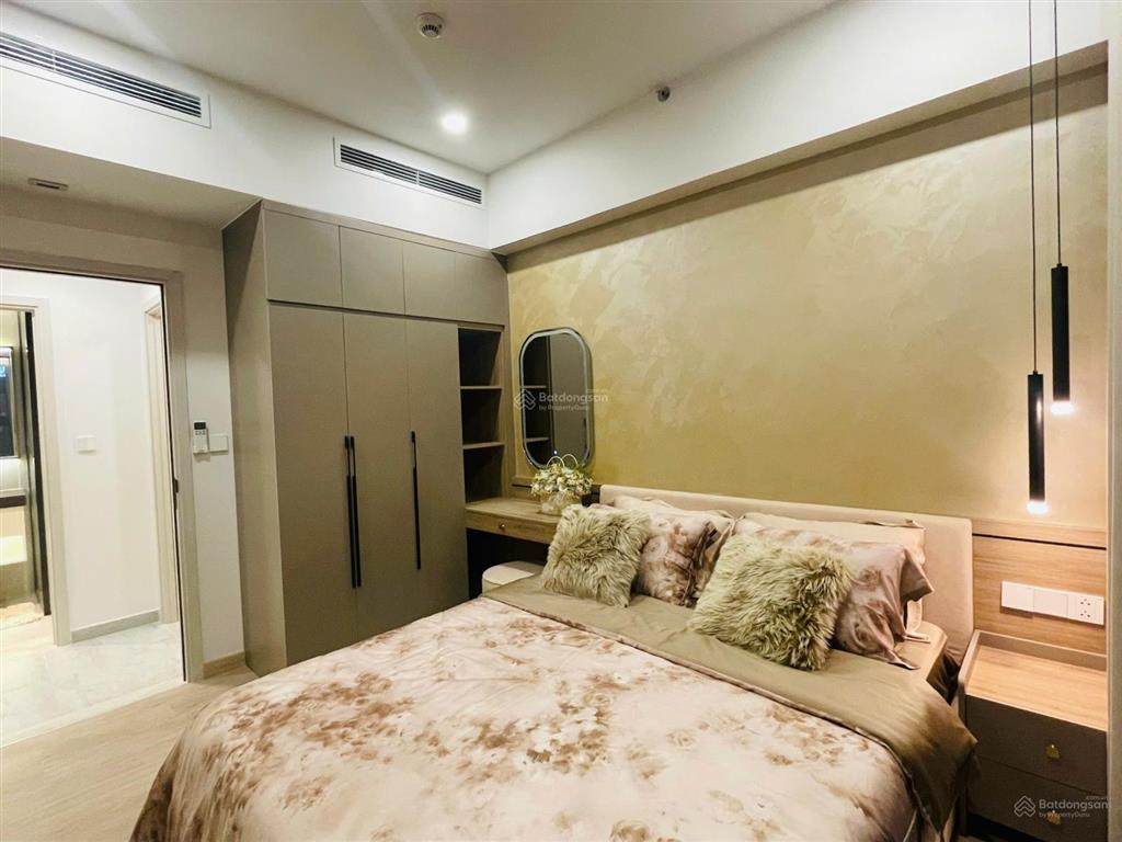 Cho thuê căn hộ góc cardinal court  3pn 115m2  view hồ bơi  60tr/tháng