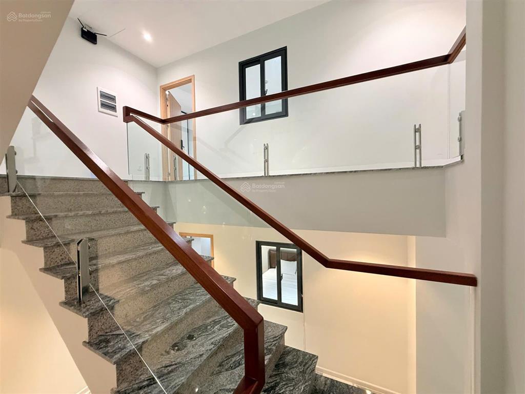 Cho thuê nguyên căn ch15 ecogreen q7 500m2 8pn 9wc nội thất cao cấp nhà mới đẹp