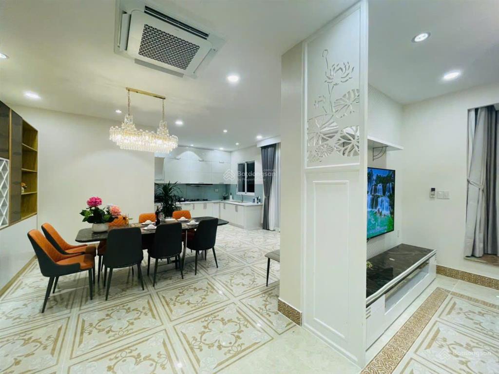 Nổi bật hàng hiếm căn duplex riverside residence quận 7 diện tích 450m2 view hồ bơi cực đẹp