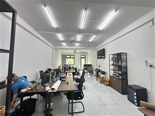 Cho thuê nguyên căn làm văn phòng nhà vạn phúc giá 33tr dtsd 350m2