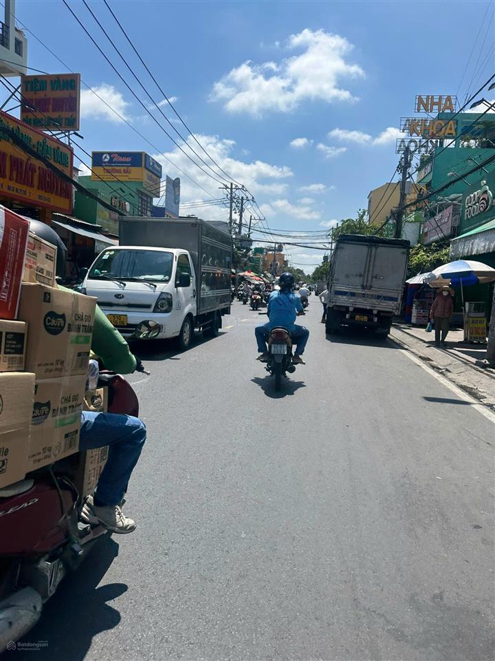 Cần bán 2 mặt tiền đường hiệp bình 2000m2 đất ngang 22x90m giá 100tỷ có hđ thuê 180tr