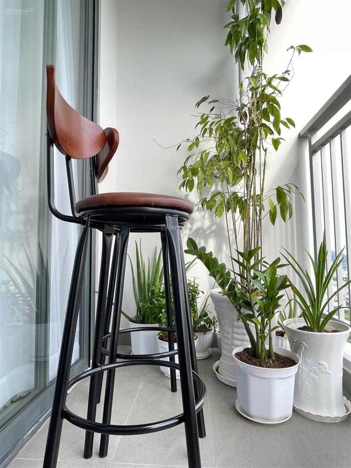 Tôi chủ nhà cấn bán căn hộ q7 riverside 2 phòng ngủ block v2 view hướng bắc nhìn sông rất đẹp