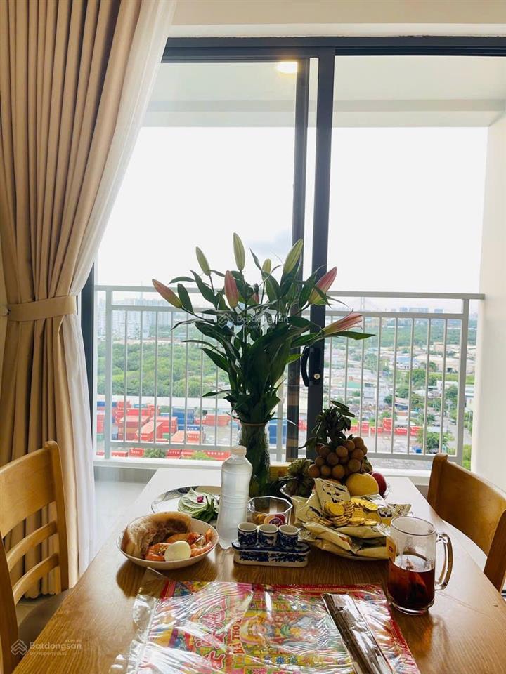Tôi chủ nhà cấn bán căn hộ q7 riverside 2 phòng ngủ block v2 view hướng bắc nhìn sông rất đẹp
