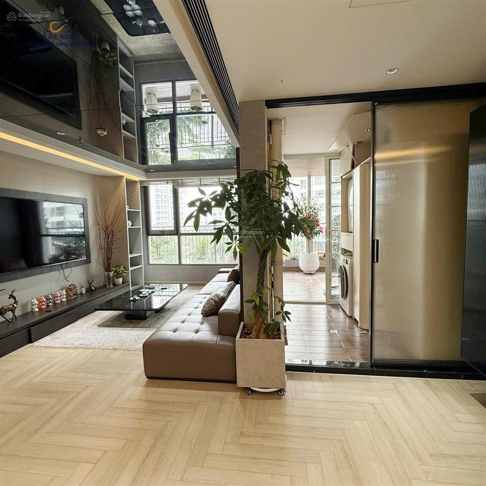 Cần bán nhanh căn hộ sân vườn  191,2 m2 tại park hill  giá 19 tỷ.  0914 390 ***