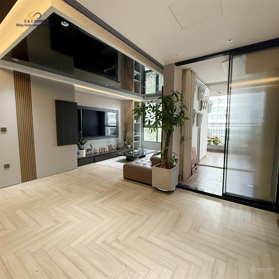 Cần bán nhanh căn hộ sân vườn  191,2 m2 tại park hill  giá 19 tỷ.  0914 390 ***
