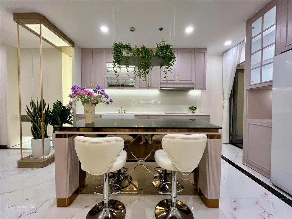 Căn bán 1n  5,2 tỷ 2n  6,650 tỷ 3n  8,8 tỷ 4n  19 tỷ căn đập thông 192m2 có 02 slot oto