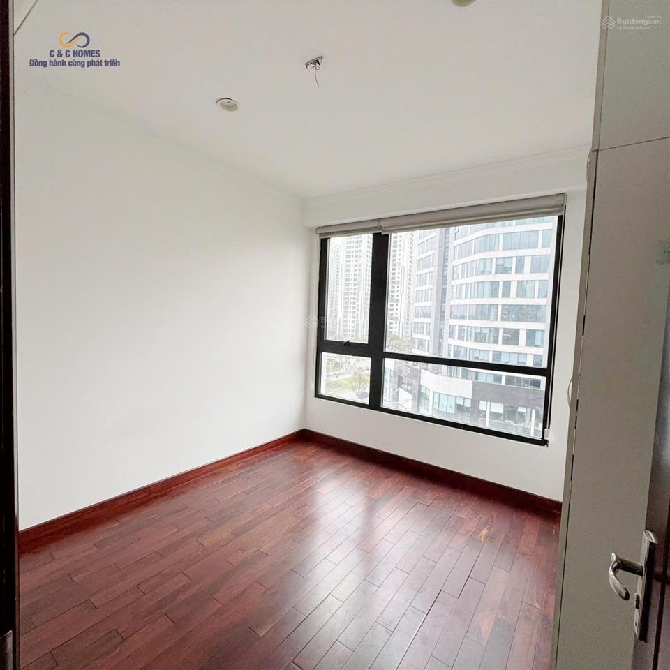 Cắt lỗ 3 tỷ  chính chủ bán nhanh căn góc 3pn ~ 110m2 có slot oto  giá chỉ 10 tỷ hơn