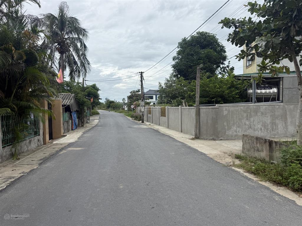 Đất đẹp phường vinh lộc 117 m2 hướng đông nam mặt đường liên xã