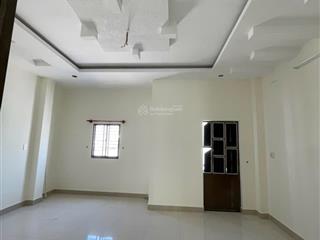 Cho thuê nhà nguyên căn 6x15m hai lầu, mặt tiền hẻm, thị trấn nhà bè, giá 15tr/ tháng,  0984