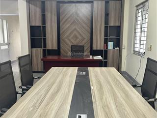 Cho thuê văn phòng 100m2 đường lê lợi nằm gần tttm vincom plaza vinh  giá chỉ 5 triệu