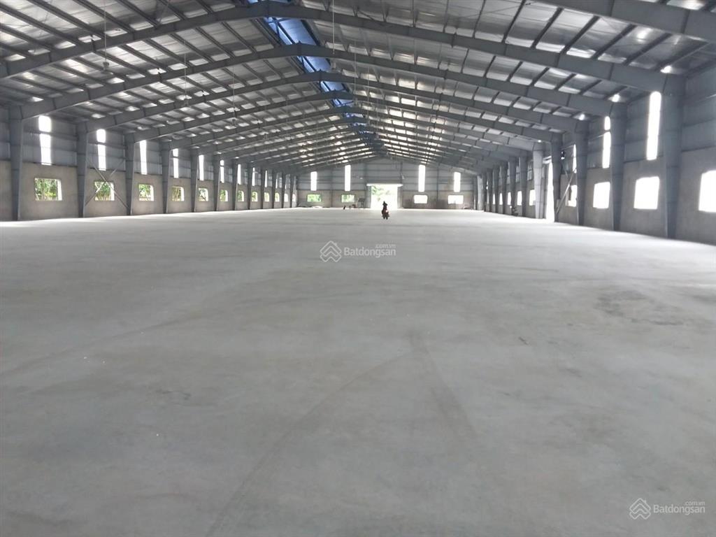 Cho thuê kho, xưởng mới khu khoái châu dt 100.000m2 chia lẻ theo y/c, ốp panel, cần trục 20t, pccc