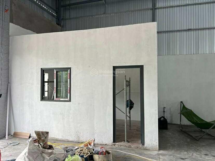 Cho thuê kho 350 m2 mới xây đường võ văn kiệt