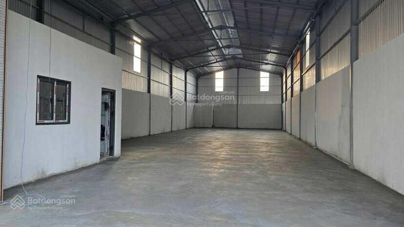 Cho thuê kho 350 m2 mới xây đường võ văn kiệt