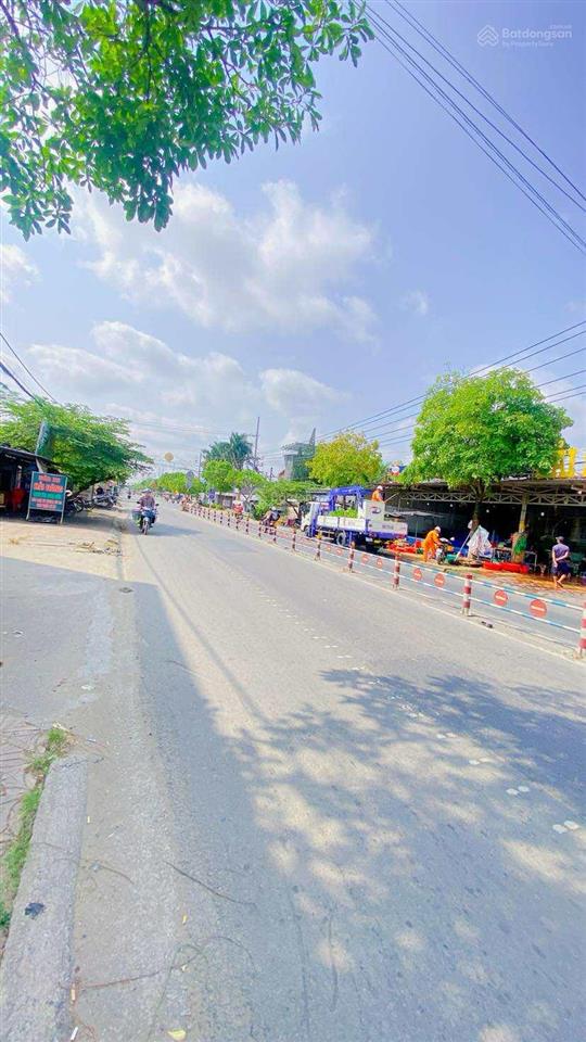 Cho thuê kho 240 m2 mặt tiền phạm hùng 15 triệu