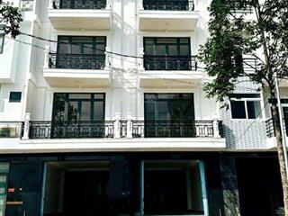 Cho thuê nhà 400 m2 sd kdc 586 tiện văn phòng 15 triệu