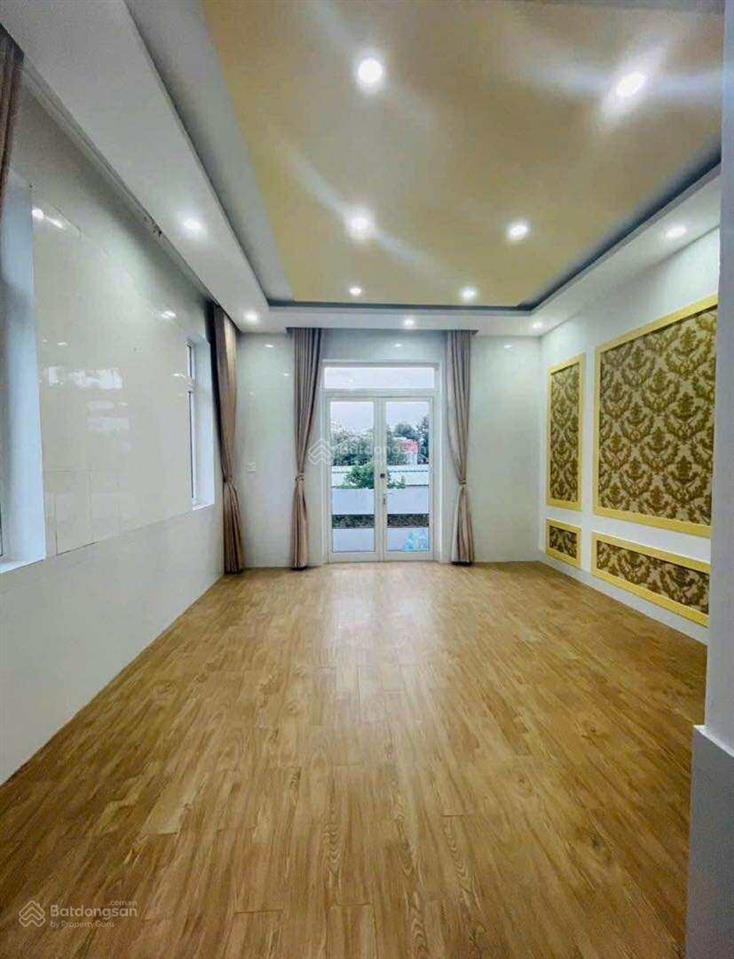 Cho thuê nhà 400 m2 kdc hưng phú 1 tiện văn phòng 17,5 triệu