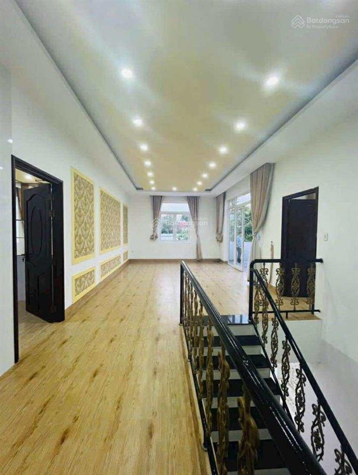 Cho thuê nhà 400 m2 kdc hưng phú 1 tiện văn phòng 17,5 triệu