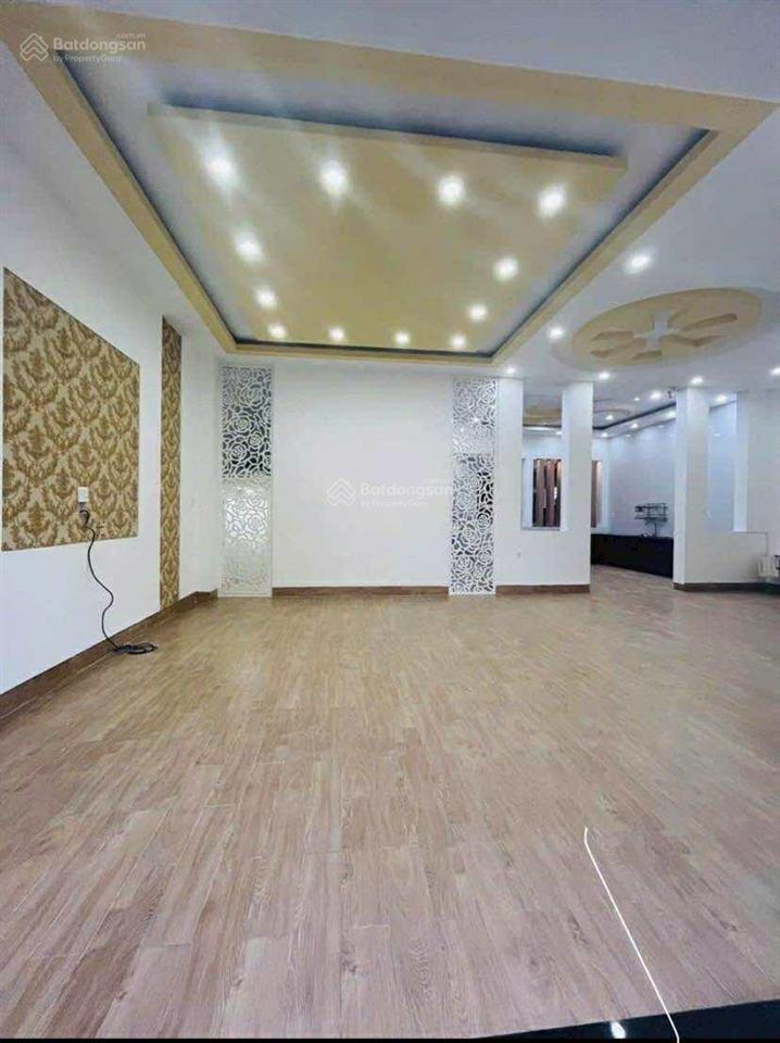 Cho thuê nhà 400 m2 kdc hưng phú 1 tiện văn phòng 17,5 triệu