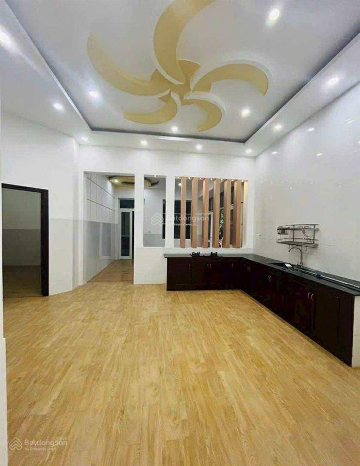 Cho thuê nhà 400 m2 kdc hưng phú 1 tiện văn phòng 17,5 triệu