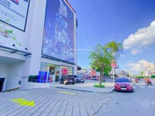 Cho thuê nhà 3 tầng mặt tiền hùng vương kế vincom 20 triệu