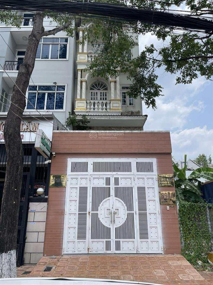 Cho thuê nhà sd 500 m2 mặt tiền nguyễn văn cừ tiện văn phòng 25 triệu