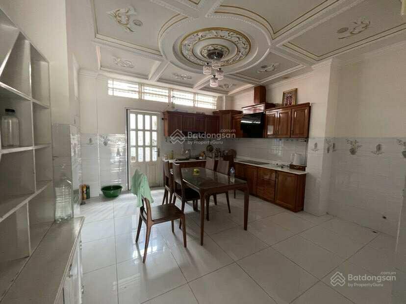 Cho thuê nhà sd 500 m2 mặt tiền nguyễn văn cừ tiện văn phòng 25 triệu