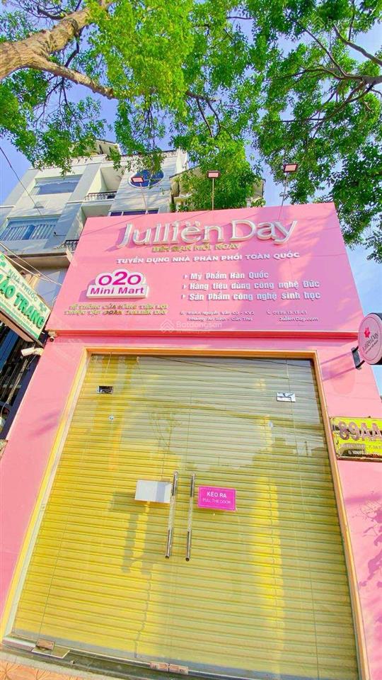 Cho thuê nhà sd 500 m2 mặt tiền nguyễn văn cừ tiện văn phòng 25 triệu