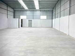 Cho thuê kho 200 m2 trục chính khu phú an 13 triệu