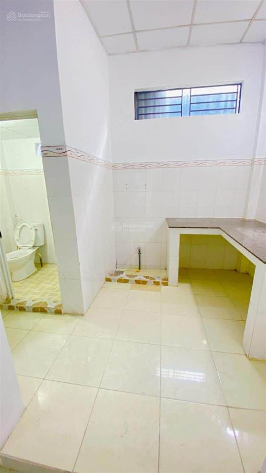 Bán nhà 1 lầu đường nguyễn việt hồng 1,55 tỷ