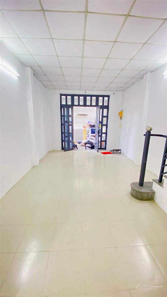 Bán nhà 1 lầu đường nguyễn việt hồng 1,55 tỷ