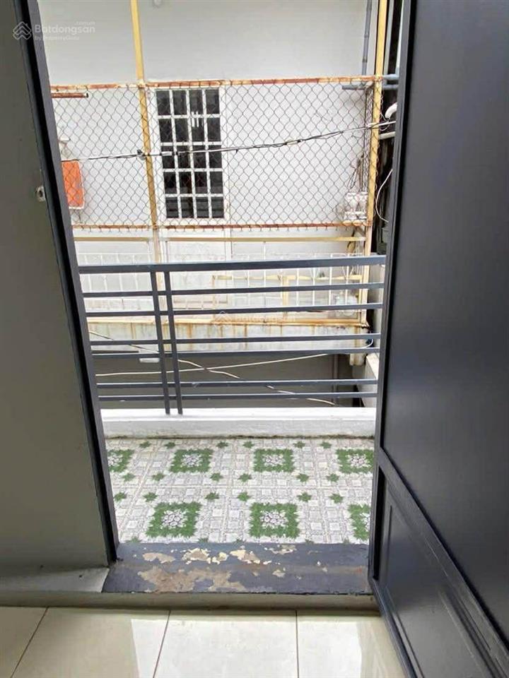 Bán nhà 1 lầu đường nguyễn việt hồng 1,55 tỷ