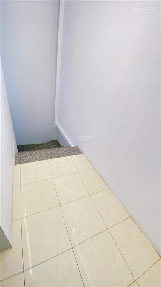 Bán nhà 1 lầu đường nguyễn việt hồng 1,55 tỷ