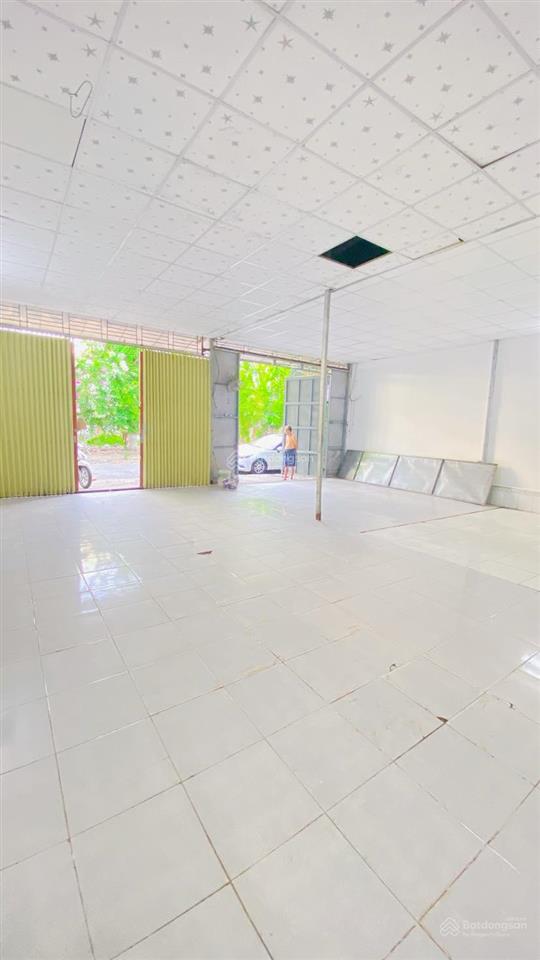 Cho thuê kho 162 m2 kdc 91b có điện 3 pha 15 triệu