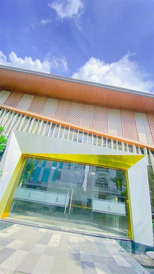 Cho thuê mặt bằng 1.400 m2 ngay góc khu cic8