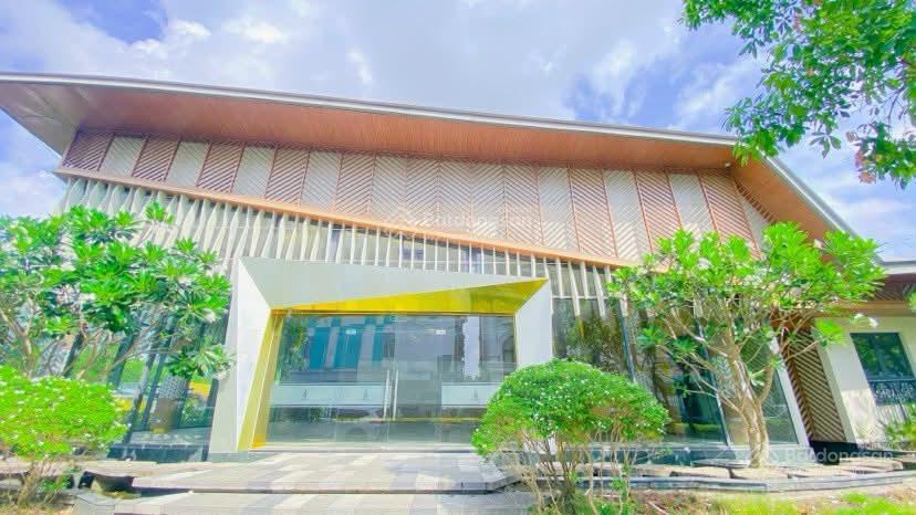 Cho thuê mặt bằng 1.400 m2 ngay góc khu cic8