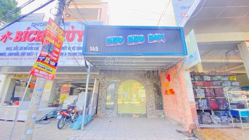 Cho thuê nhà 160 m2 mặt tiền đường 3/2 tiện văn phòng 20 triệu