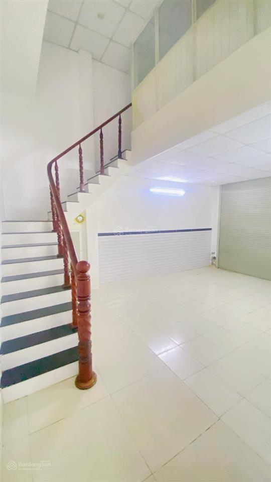 Cho thuê nhà góc 2 mặt tiền nguyễn hiền kdc 91b tiện văn phòng