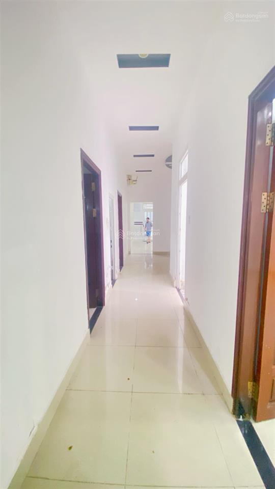 Cho thuê nhà góc 2 mặt tiền nguyễn hiền kdc 91b tiện văn phòng