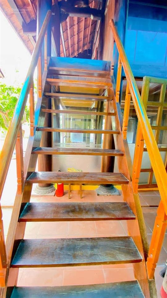 Cho thuê biệt thự 600 m2 có sân rộng kdc 586 tiện văn phòng