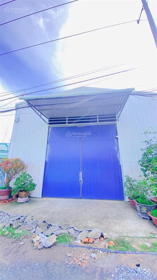 Cho thuê kho 250 m2 gần chợ nổi cái răng 16 triệu