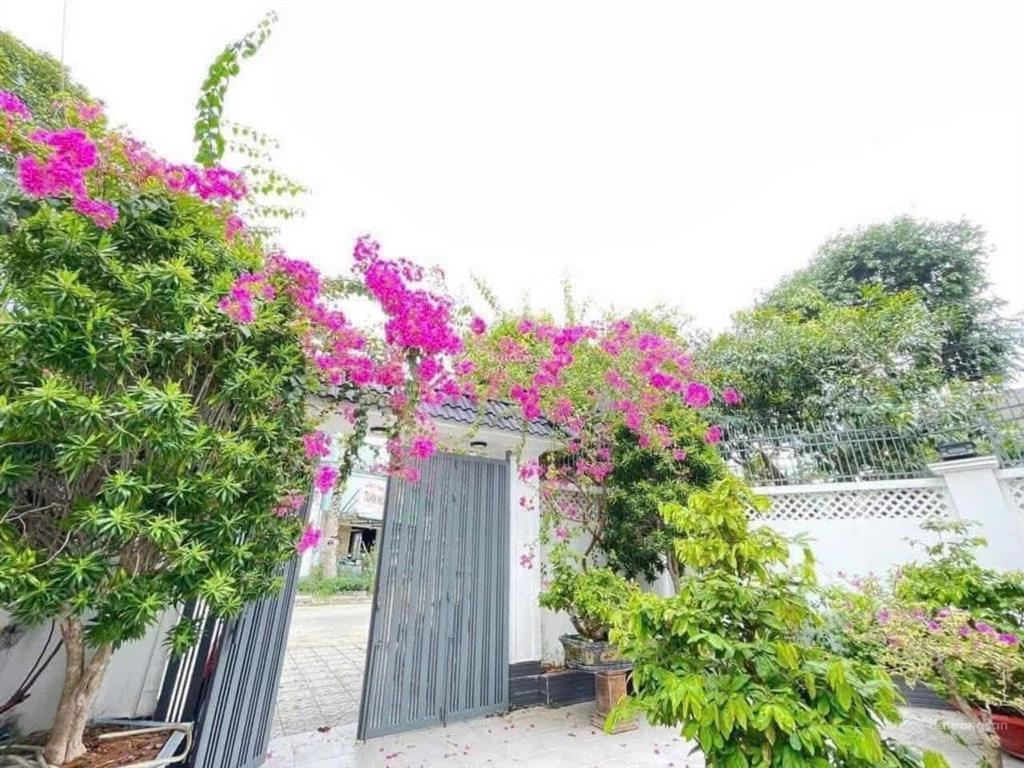 Cho thuê biệt thự góc 2 mặt tiền khu nam cần thơ 20 triệu