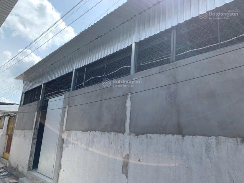 Cho thuê kho 234 m2 kế cầu cần thơ 12 triệu tiện công ty