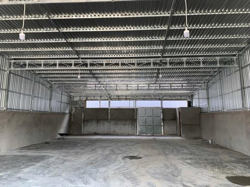Cho thuê kho 234 m2 kế cầu cần thơ 12 triệu tiện công ty