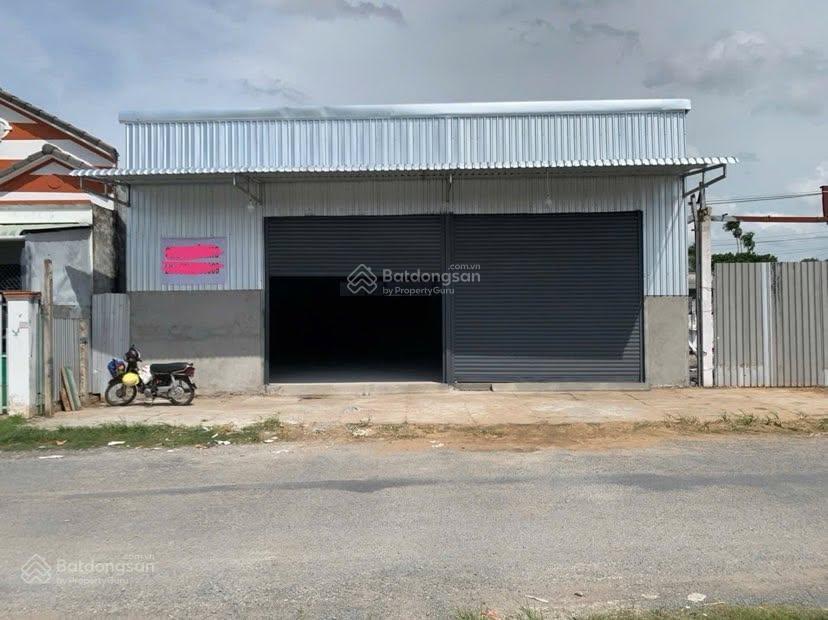 Cho thuê kho 234 m2 kế cầu cần thơ 12 triệu tiện công ty