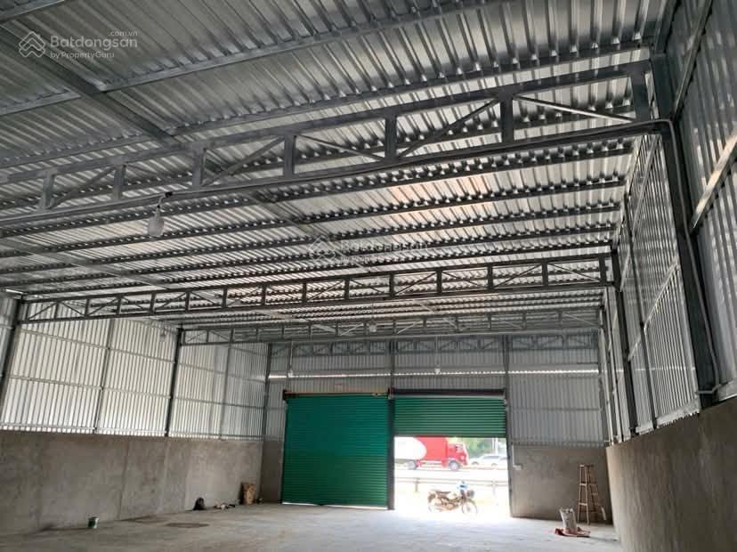 Cho thuê kho 234 m2 kế cầu cần thơ 12 triệu tiện công ty