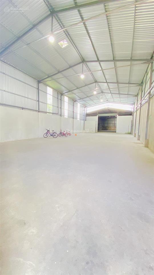 Cho thuê kho 450 m2 mặt tiền nguyễn văn linh 18 triệu