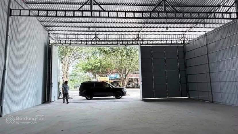 Cho thuê kho 500m2 mặt tiền nguyễn văn linh có điện 3 pha